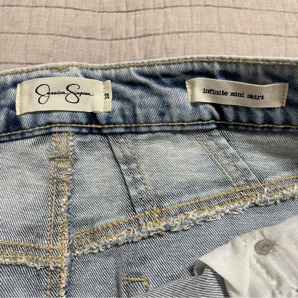 Jessica Simpson Infinite Mini Skirt Acid Wash Denim  Size 32 - Picture 2 of 9